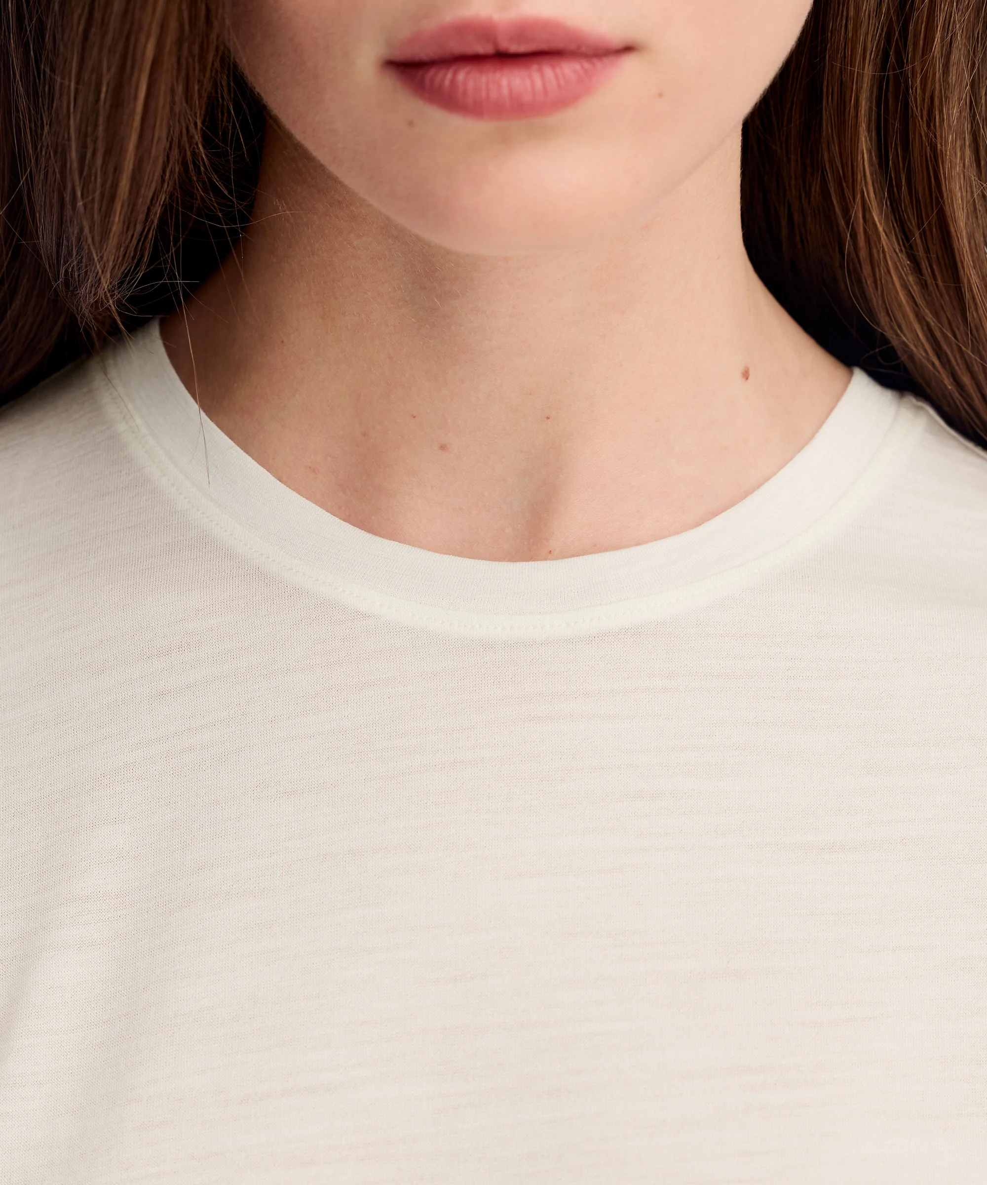 Women's Ultralight Merino Crew T-Shirt - Image 8