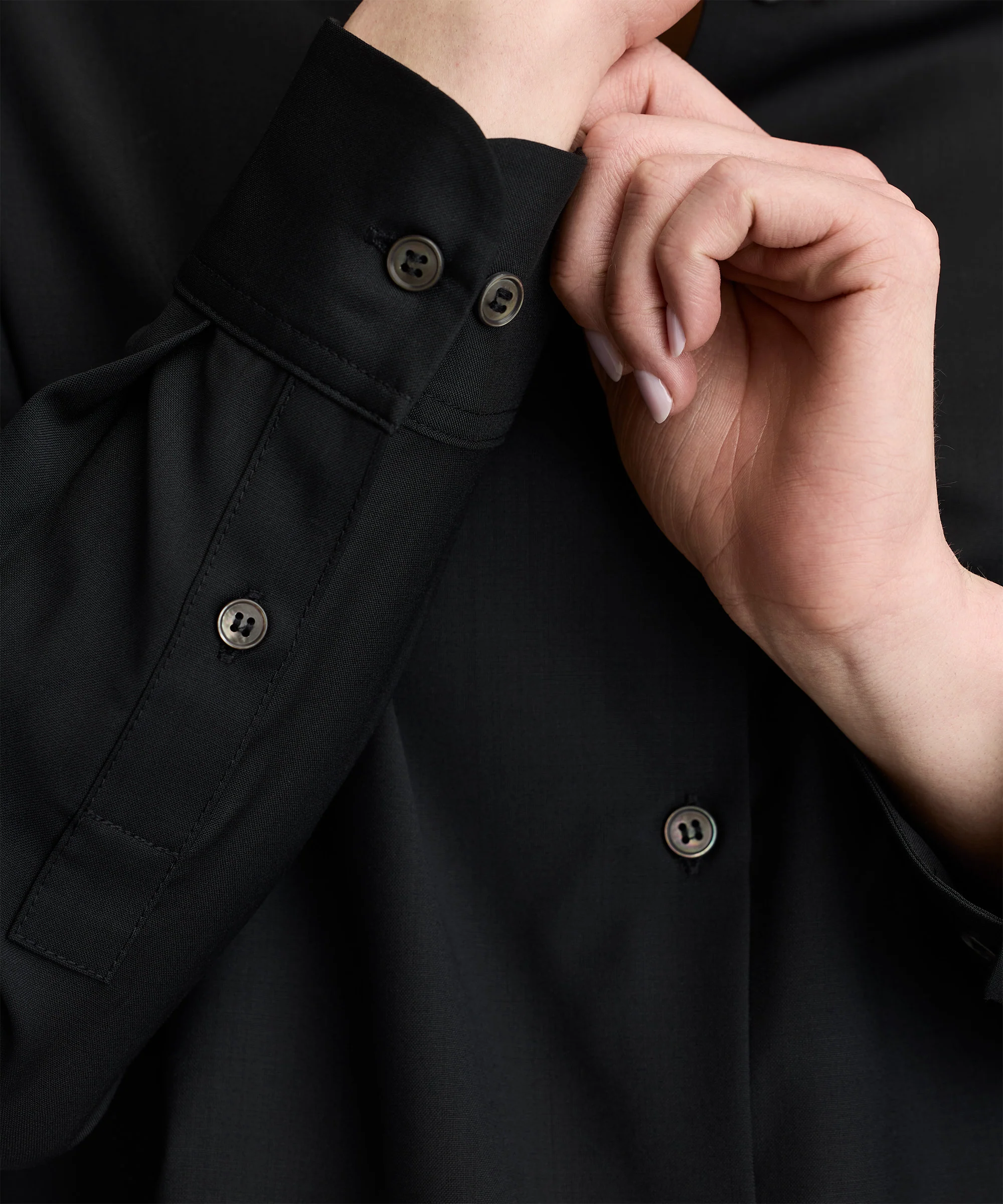 Women's Merino Poplin Button-Up - Image 9