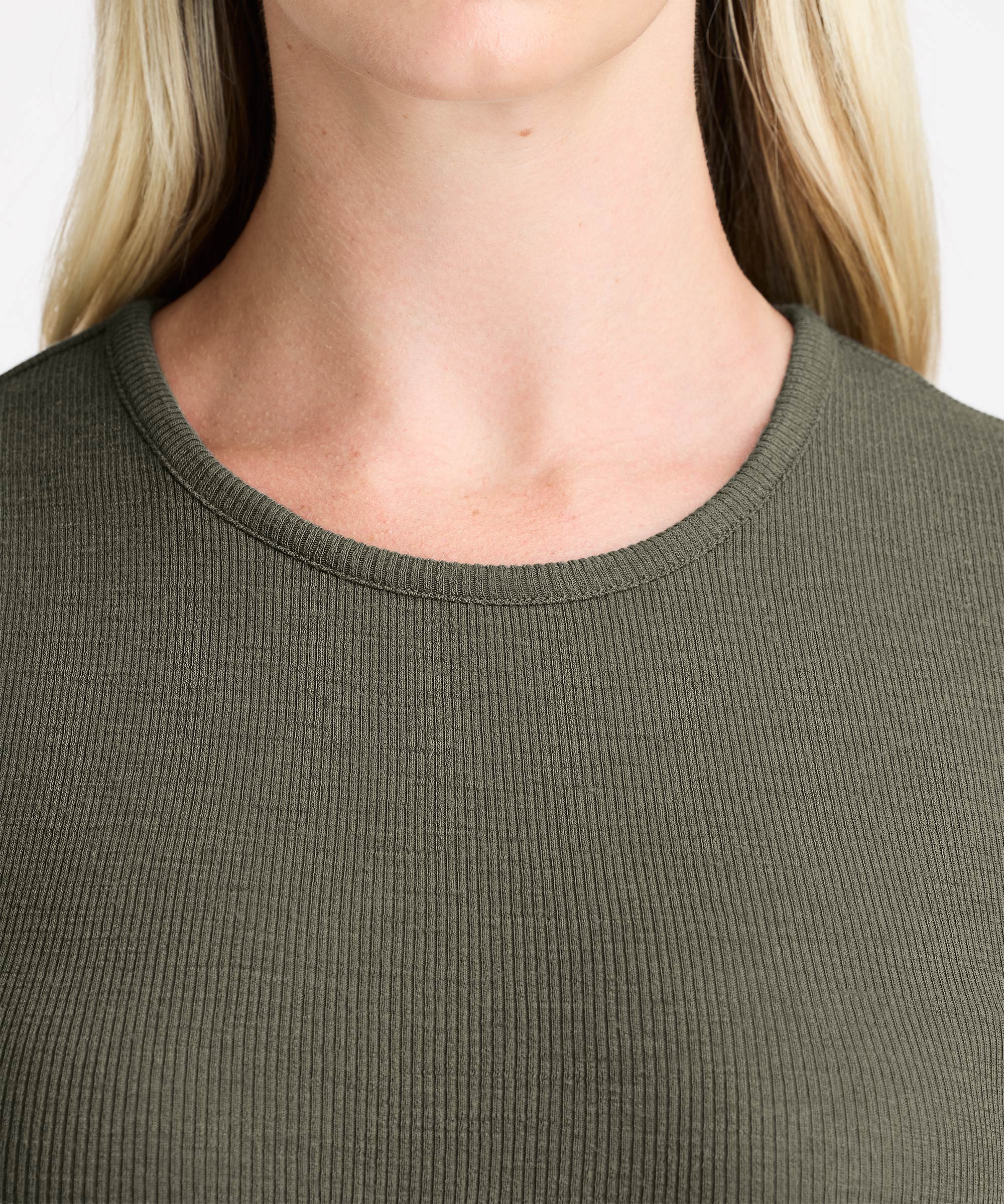Women's Rib Fitted Crew Neck T-Shirt - Image 20