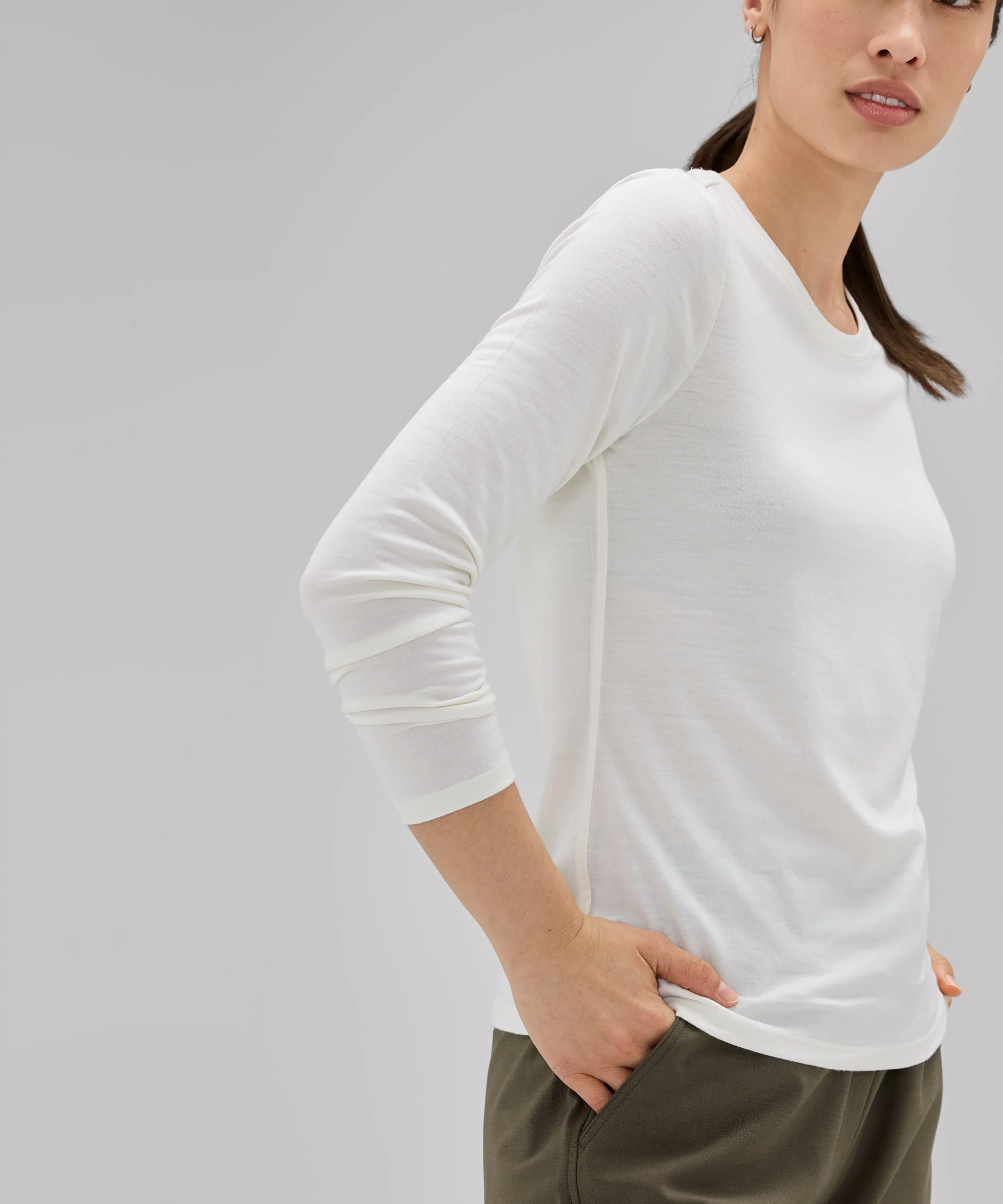 Women's Long Sleeve Merino Crew - Image 37