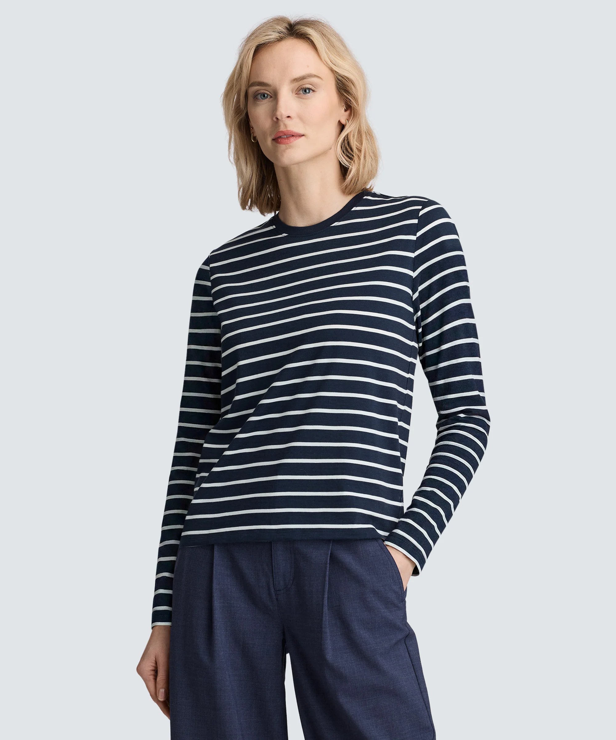 Women's Long Sleeve Merino Crew - Image 86