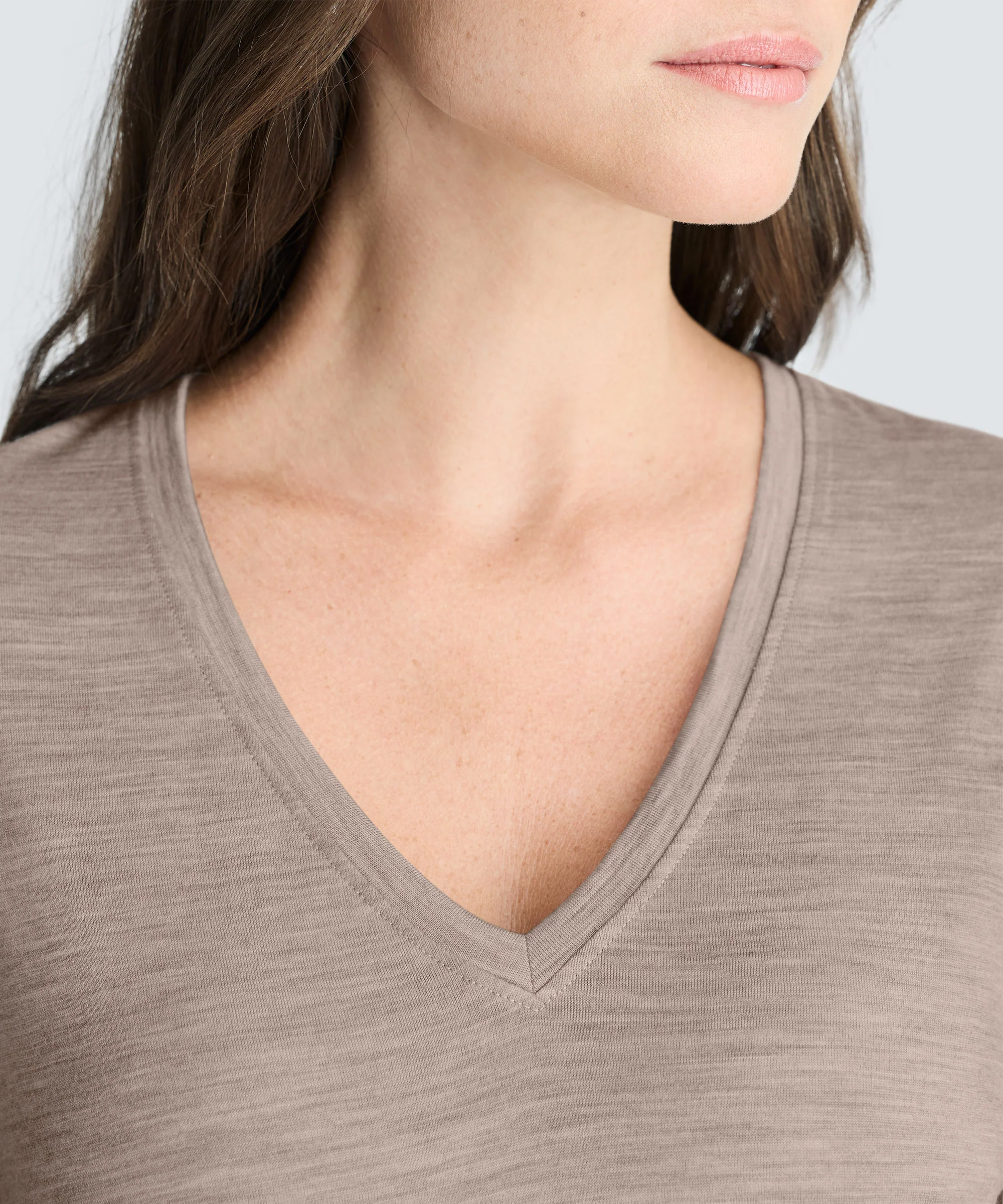 Women's Merino V-Neck T-Shirt - Image 109
