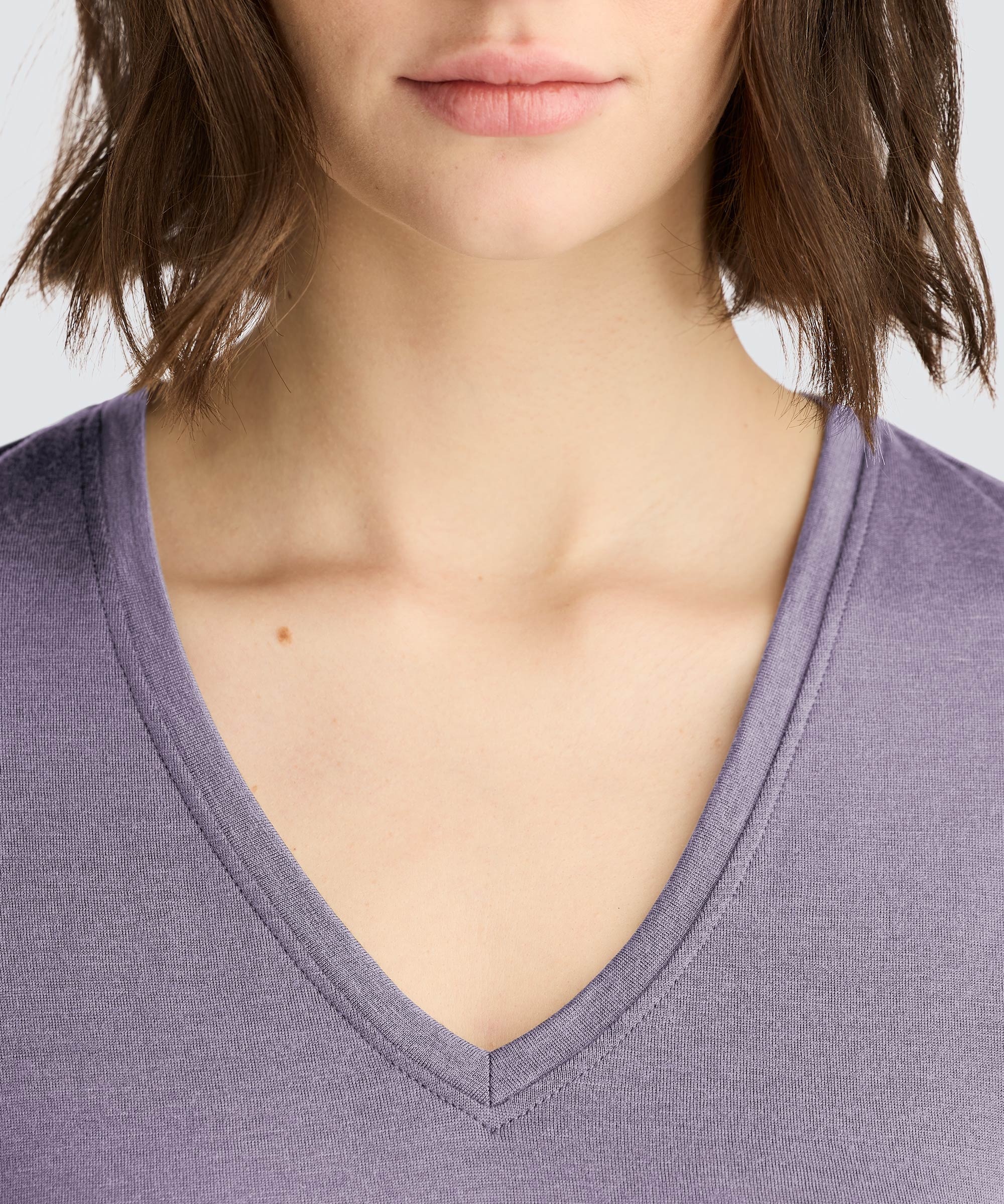 Women's Merino V-Neck T-Shirt - Image 20