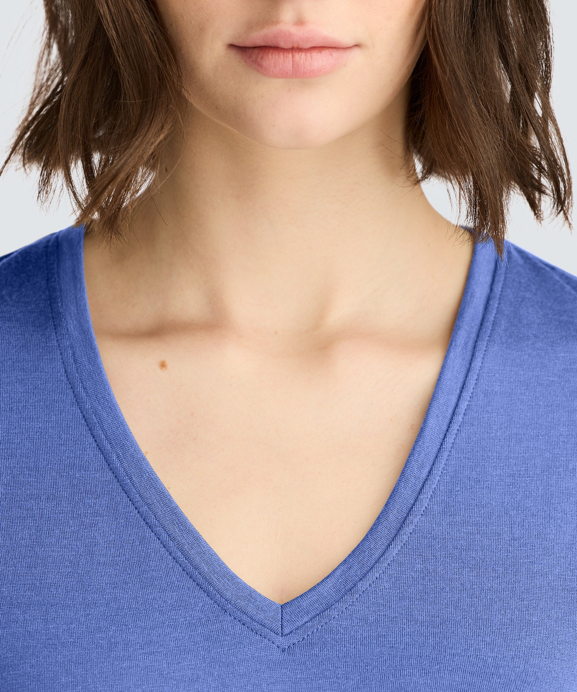 Women's Merino V-Neck T-Shirt - Image 72