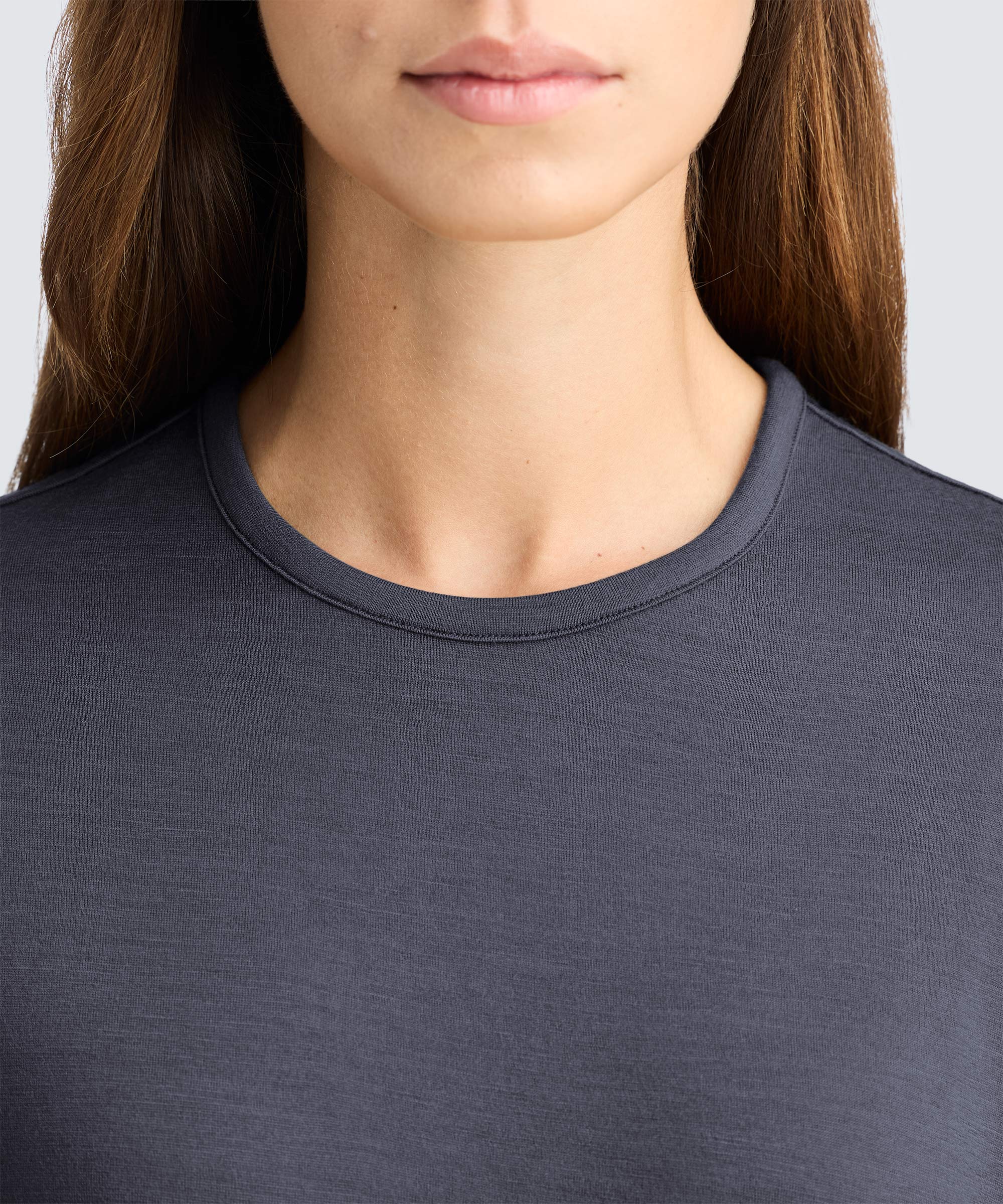 Women's Relaxed Long Sleeve Merino Crew - Image 12