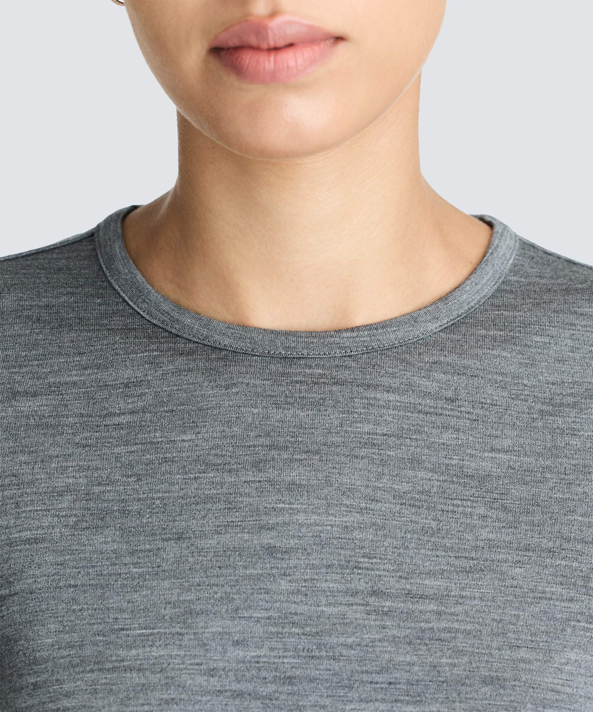 Women's Relaxed Long Sleeve Merino Crew - Image 23