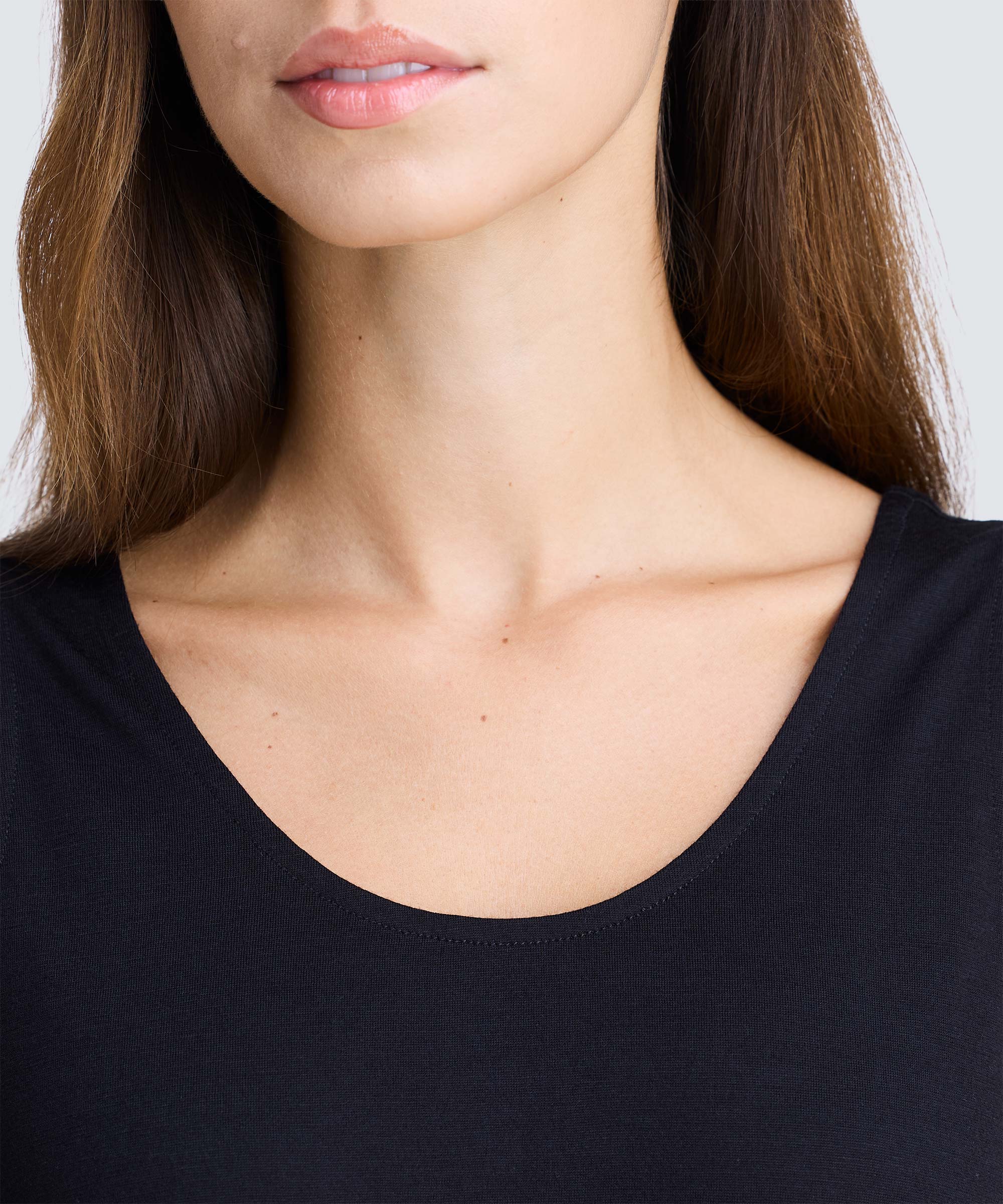 Women's Relaxed Merino Scoop Neck Tank - Image 7