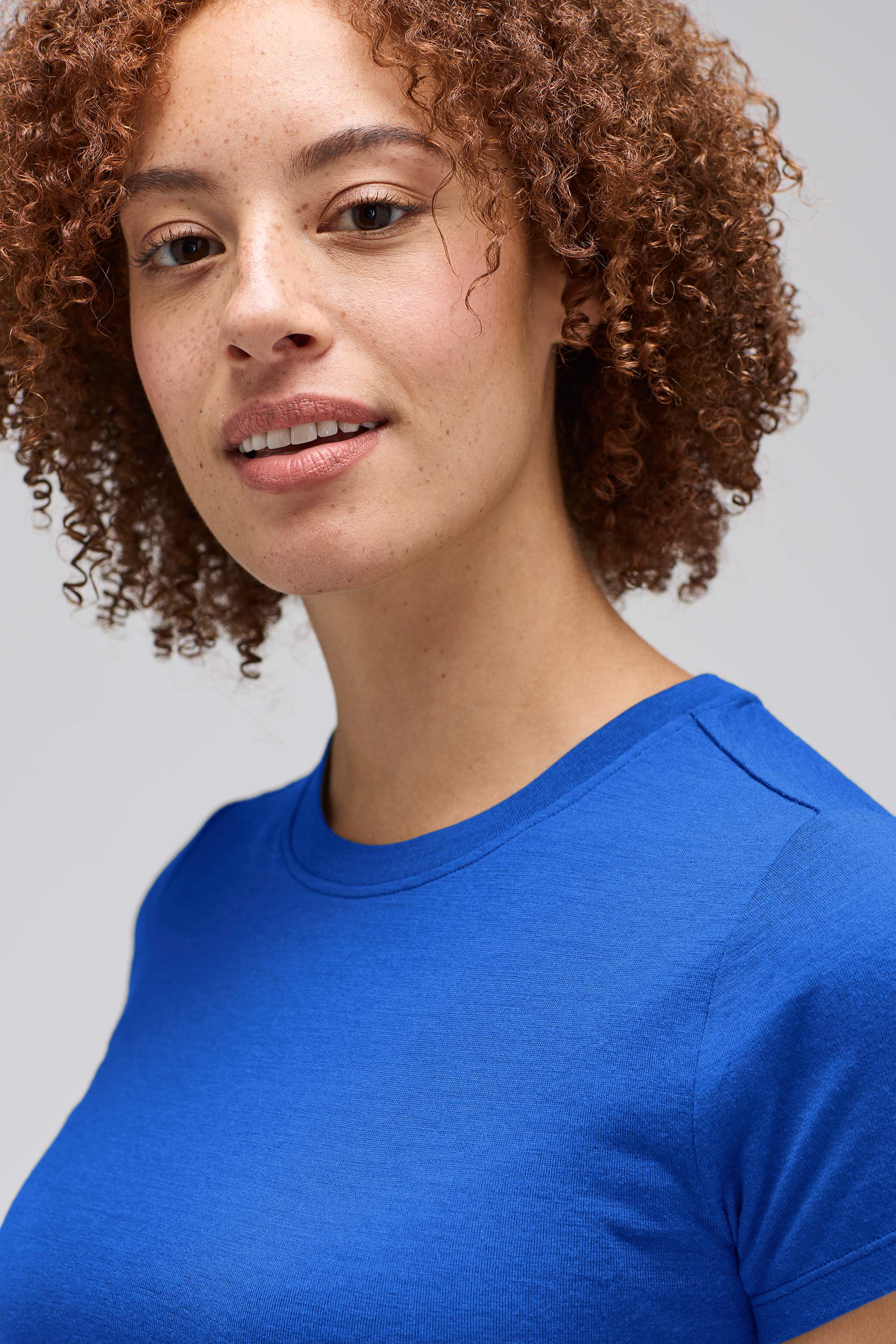 Women's Slim Merino Crew Neck T-Shirt - Image 35