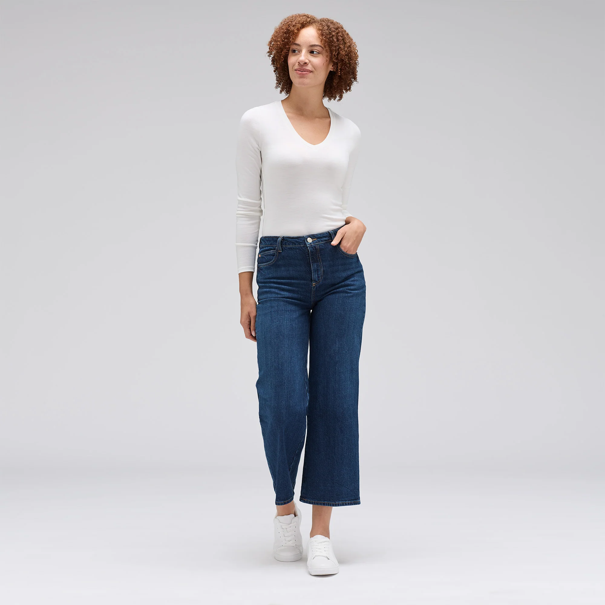 Women's Slim Merino Long Sleeve V-Neck - Image 7