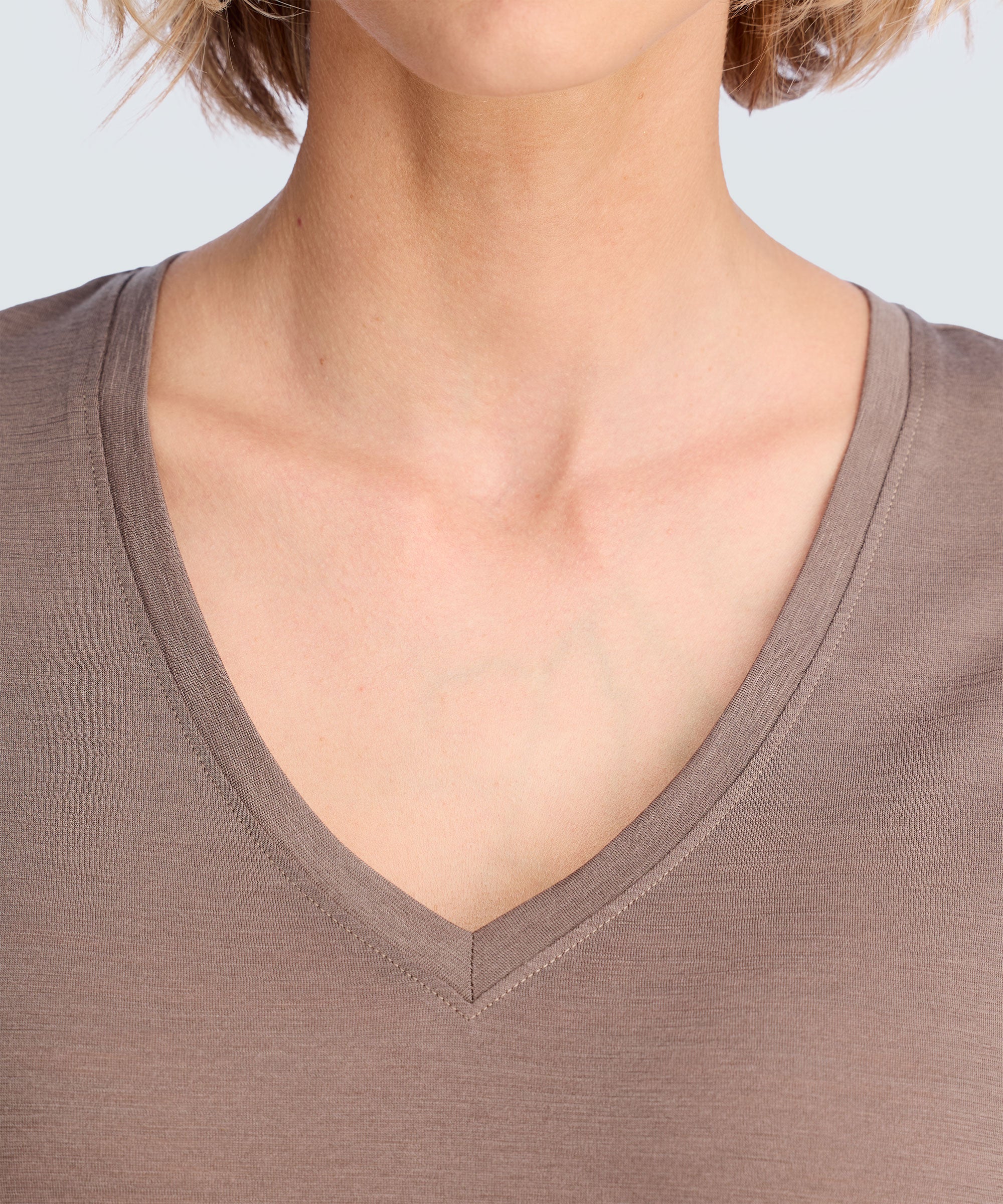 Women's Ultralight Merino V-Neck T-Shirt - Image 3