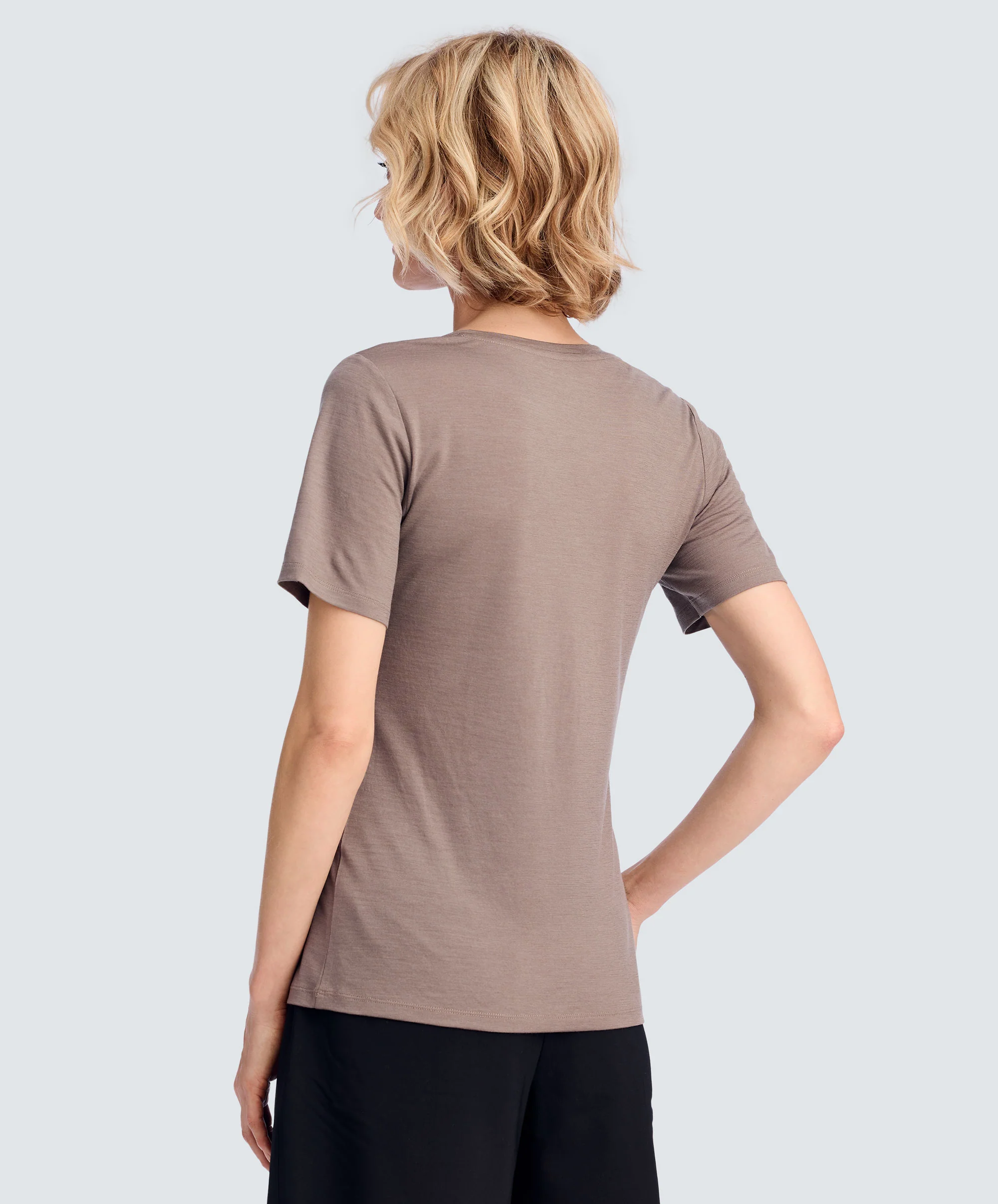 Women's Ultralight Merino V-Neck T-Shirt - Image 5
